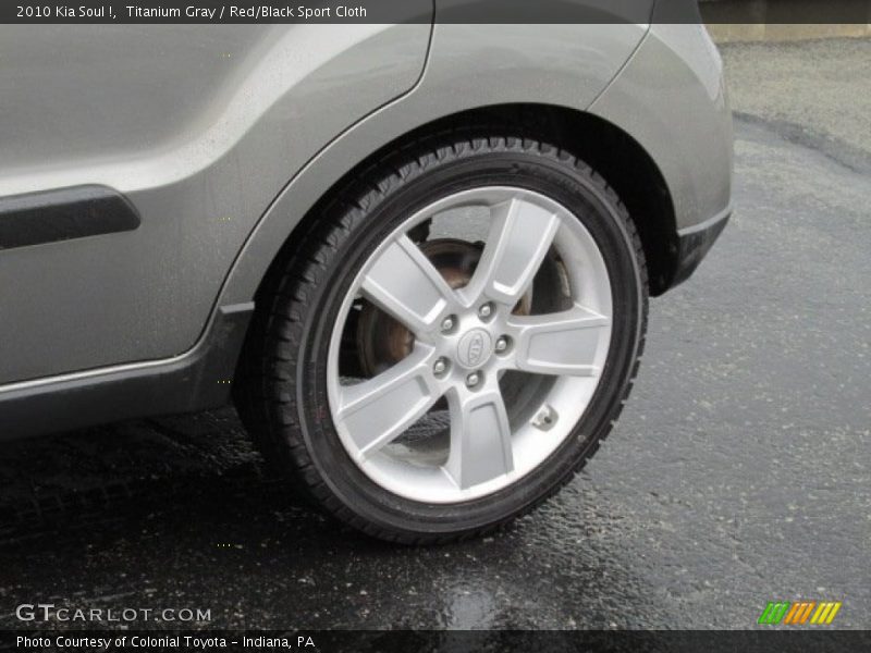 Titanium Gray / Red/Black Sport Cloth 2010 Kia Soul !