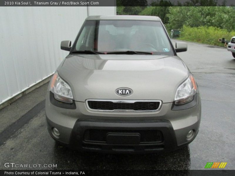 Titanium Gray / Red/Black Sport Cloth 2010 Kia Soul !