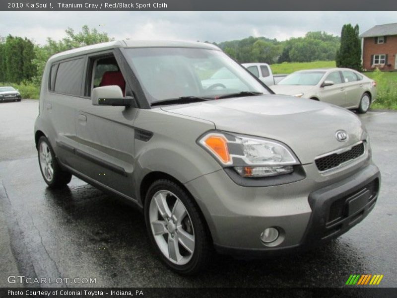 Titanium Gray / Red/Black Sport Cloth 2010 Kia Soul !