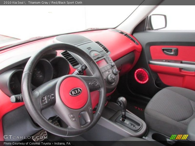 Titanium Gray / Red/Black Sport Cloth 2010 Kia Soul !