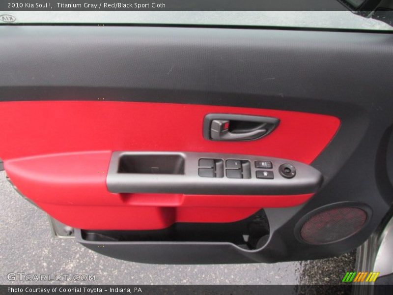 Titanium Gray / Red/Black Sport Cloth 2010 Kia Soul !