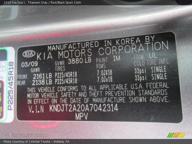 Titanium Gray / Red/Black Sport Cloth 2010 Kia Soul !
