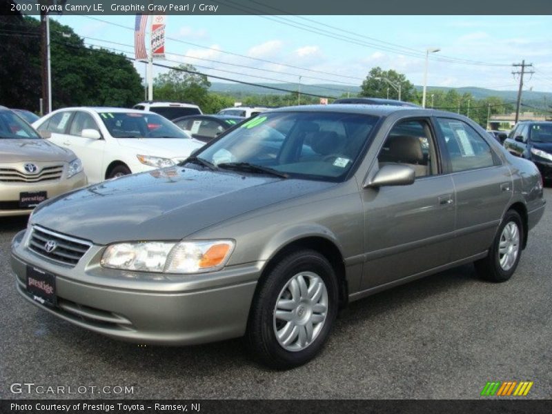 Graphite Gray Pearl / Gray 2000 Toyota Camry LE
