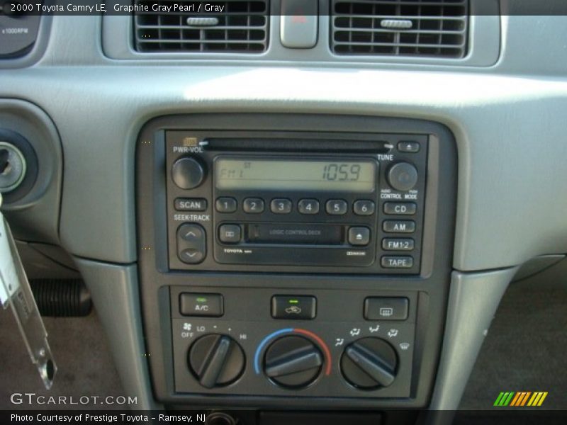Graphite Gray Pearl / Gray 2000 Toyota Camry LE