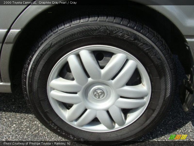Graphite Gray Pearl / Gray 2000 Toyota Camry LE