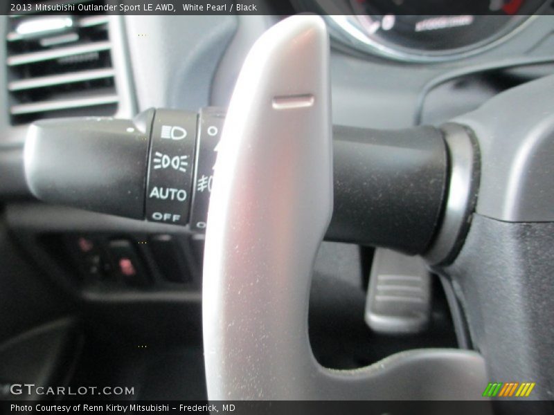 White Pearl / Black 2013 Mitsubishi Outlander Sport LE AWD
