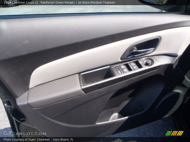 Door Panel of 2014 Cruze LS