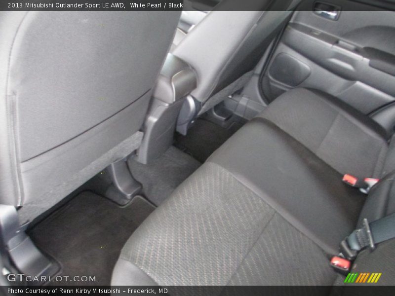 White Pearl / Black 2013 Mitsubishi Outlander Sport LE AWD