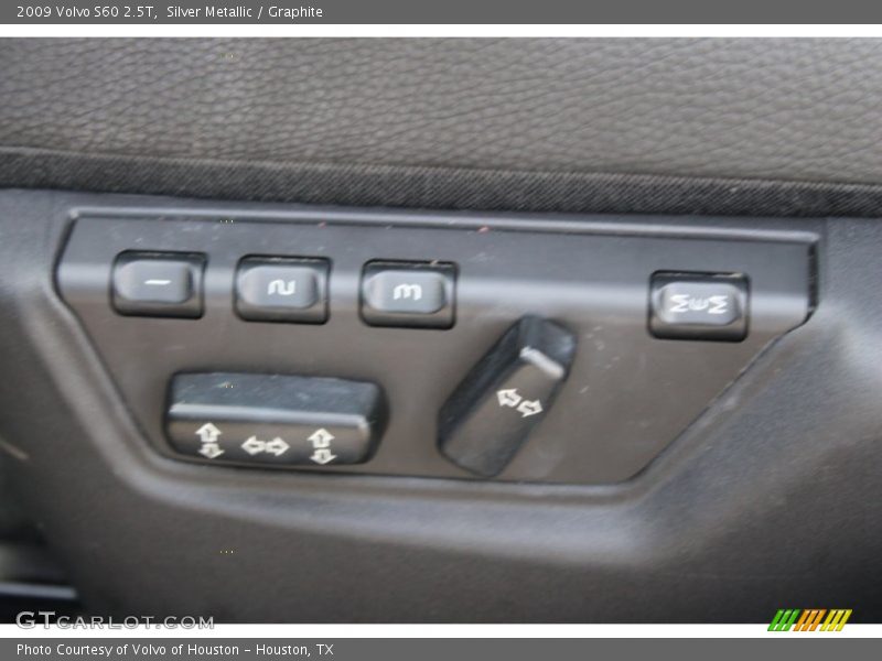 Silver Metallic / Graphite 2009 Volvo S60 2.5T