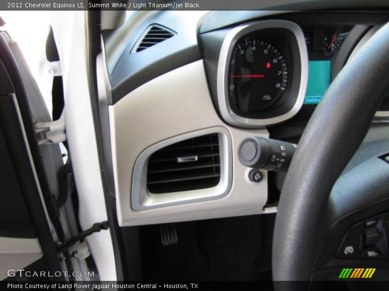 Summit White / Light Titanium/Jet Black 2012 Chevrolet Equinox LS