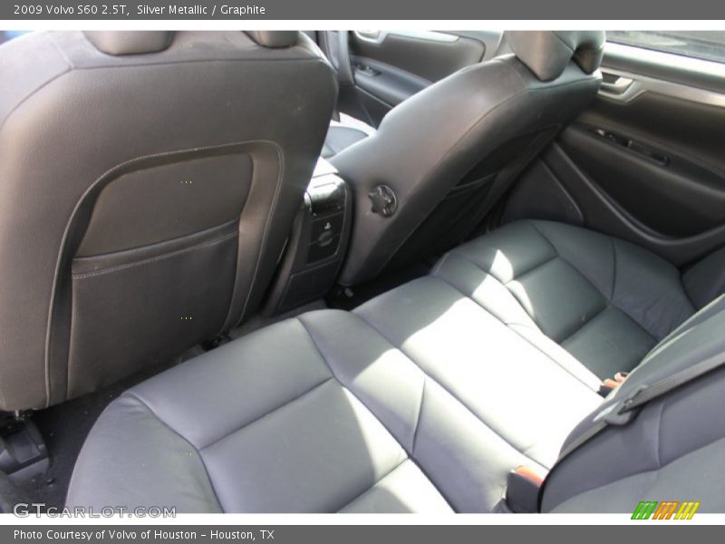 Silver Metallic / Graphite 2009 Volvo S60 2.5T