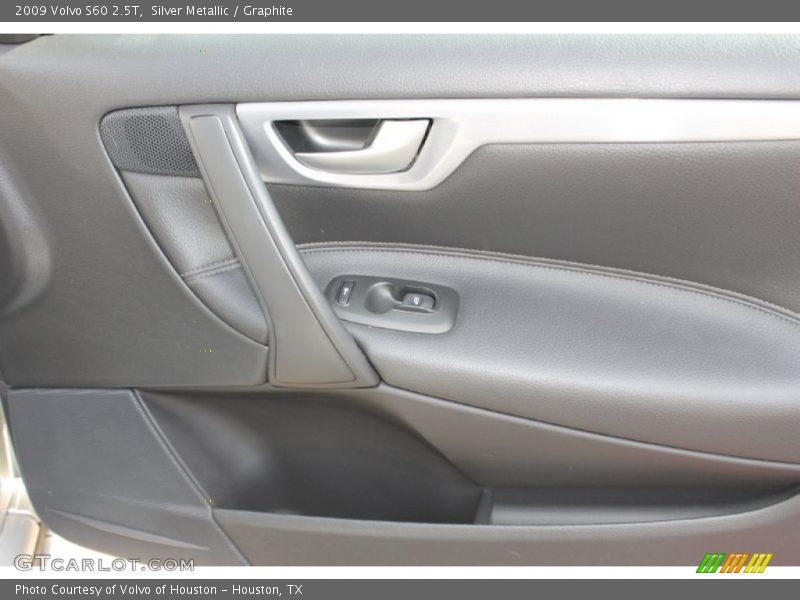 Silver Metallic / Graphite 2009 Volvo S60 2.5T