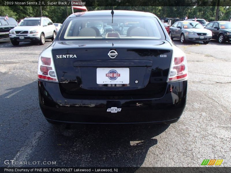 Super Black / Charcoal 2009 Nissan Sentra 2.0