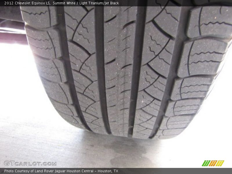Summit White / Light Titanium/Jet Black 2012 Chevrolet Equinox LS