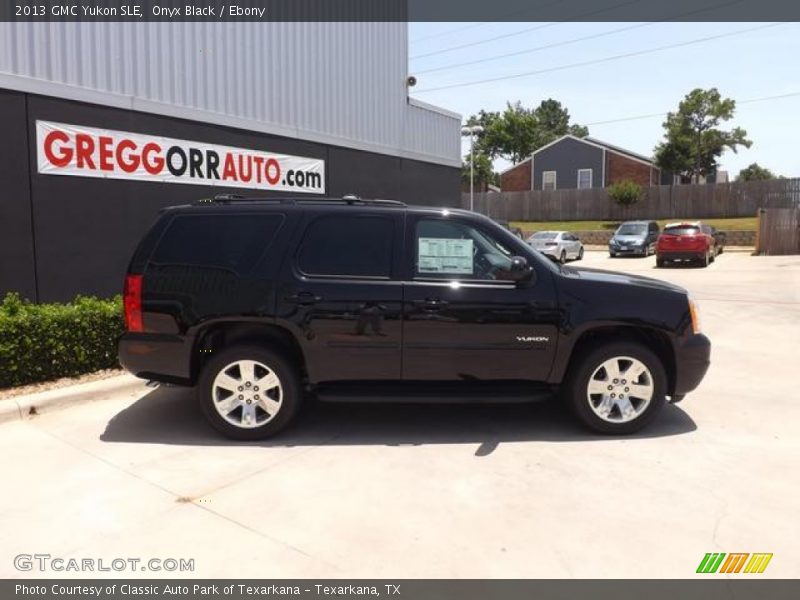 Onyx Black / Ebony 2013 GMC Yukon SLE