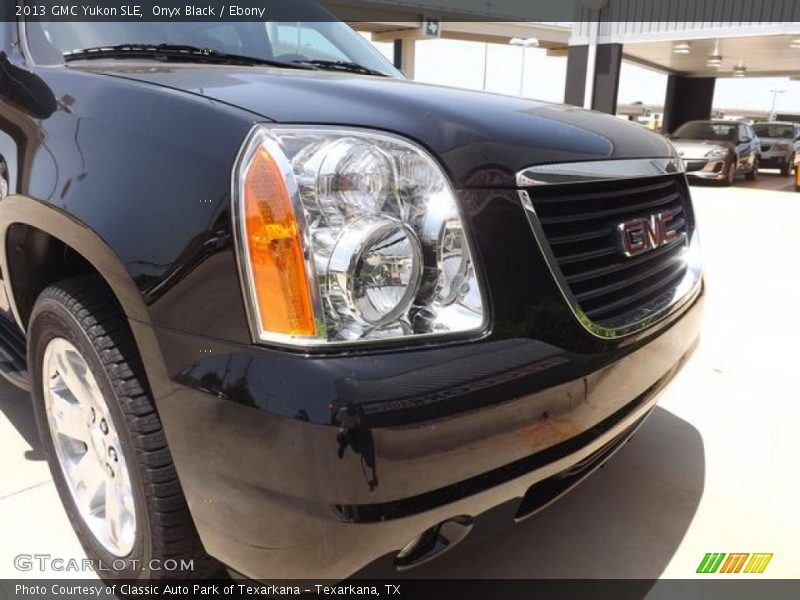 Onyx Black / Ebony 2013 GMC Yukon SLE
