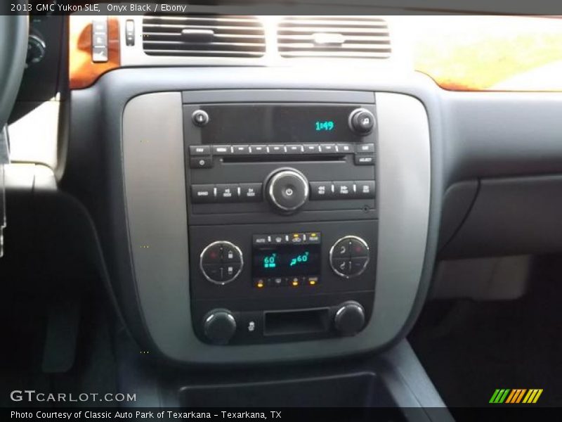 Onyx Black / Ebony 2013 GMC Yukon SLE