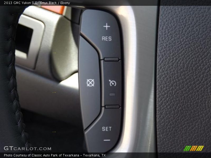 Onyx Black / Ebony 2013 GMC Yukon SLE