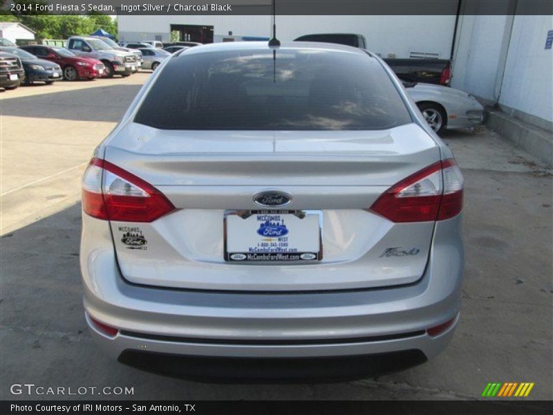 Ingot Silver / Charcoal Black 2014 Ford Fiesta S Sedan
