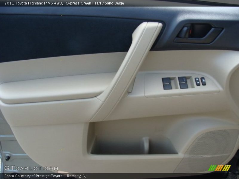 Cypress Green Pearl / Sand Beige 2011 Toyota Highlander V6 4WD