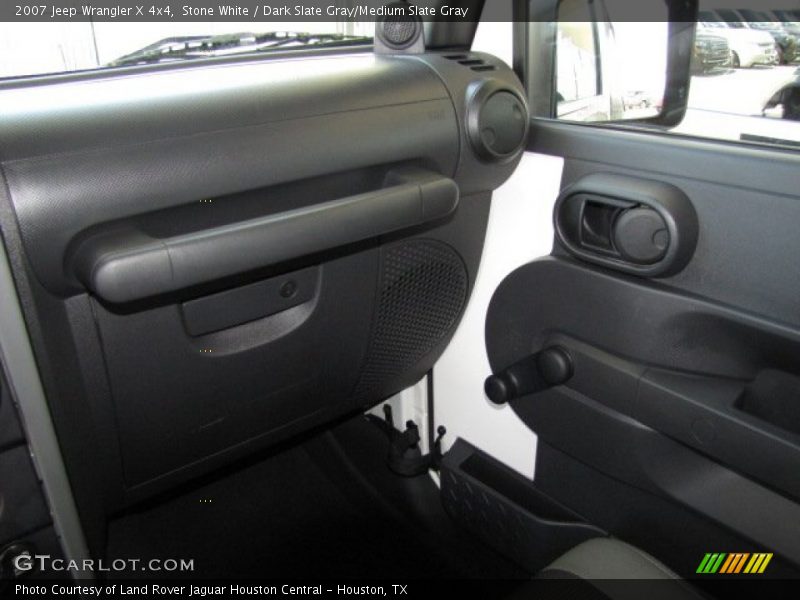 Stone White / Dark Slate Gray/Medium Slate Gray 2007 Jeep Wrangler X 4x4