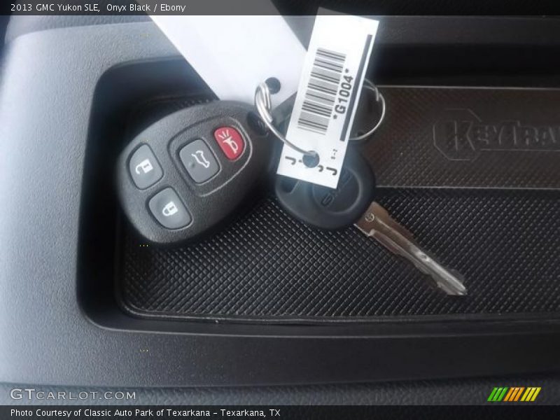 Onyx Black / Ebony 2013 GMC Yukon SLE