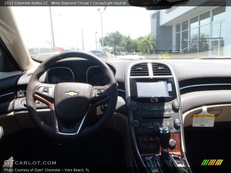 White Diamond Tricoat / Cocoa/Light Neutral 2013 Chevrolet Malibu LT