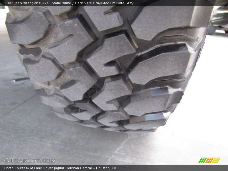 Stone White / Dark Slate Gray/Medium Slate Gray 2007 Jeep Wrangler X 4x4