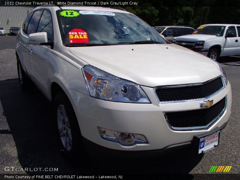 White Diamond Tricoat / Dark Gray/Light Gray 2012 Chevrolet Traverse LT