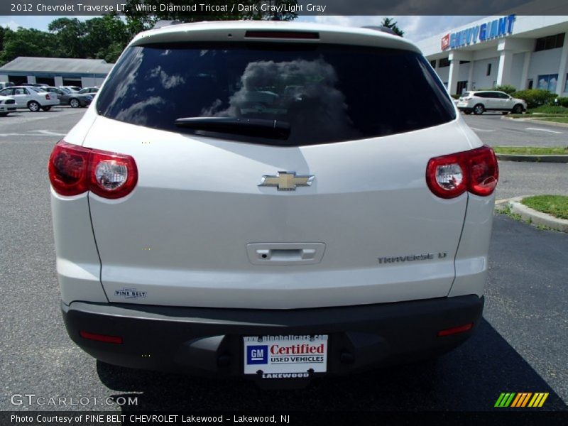 White Diamond Tricoat / Dark Gray/Light Gray 2012 Chevrolet Traverse LT