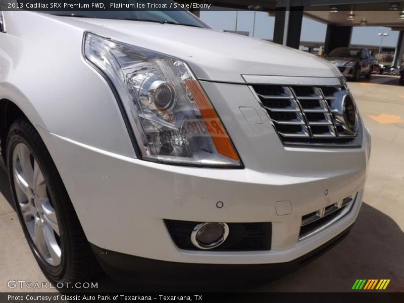 Platinum Ice Tricoat / Shale/Ebony 2013 Cadillac SRX Premium FWD