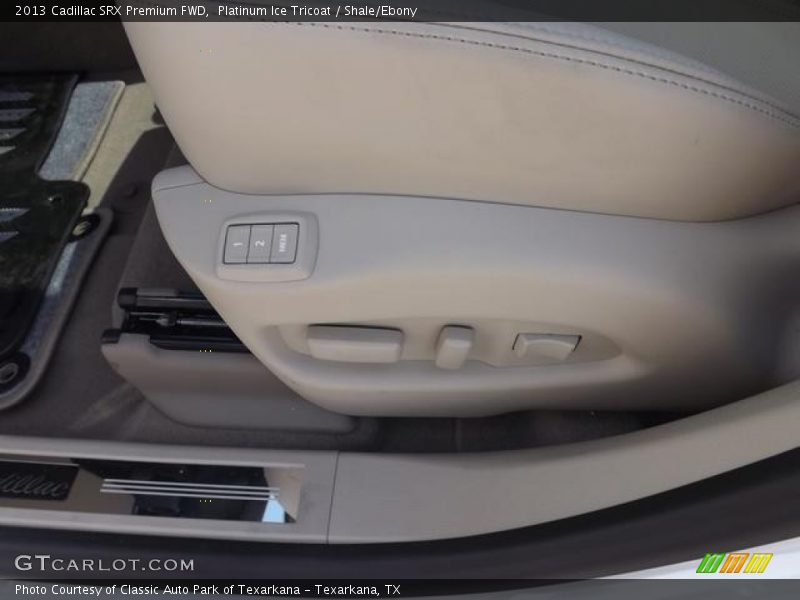 Platinum Ice Tricoat / Shale/Ebony 2013 Cadillac SRX Premium FWD