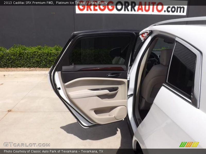 Platinum Ice Tricoat / Shale/Ebony 2013 Cadillac SRX Premium FWD