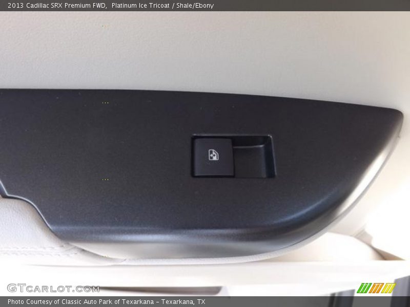 Platinum Ice Tricoat / Shale/Ebony 2013 Cadillac SRX Premium FWD