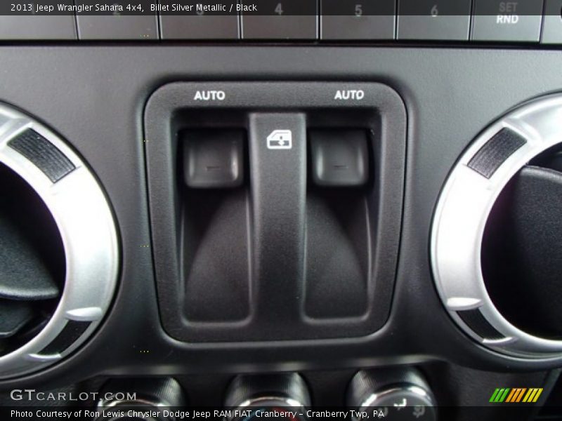 Billet Silver Metallic / Black 2013 Jeep Wrangler Sahara 4x4