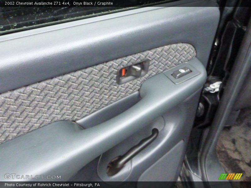 Onyx Black / Graphite 2002 Chevrolet Avalanche Z71 4x4