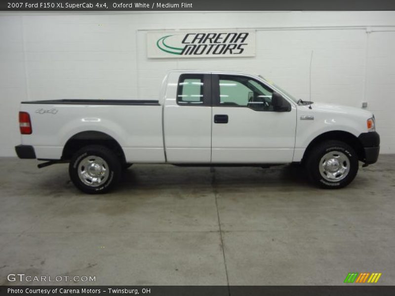 Oxford White / Medium Flint 2007 Ford F150 XL SuperCab 4x4