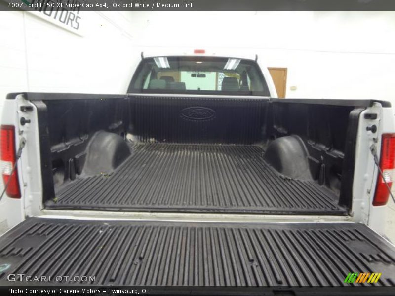 Oxford White / Medium Flint 2007 Ford F150 XL SuperCab 4x4