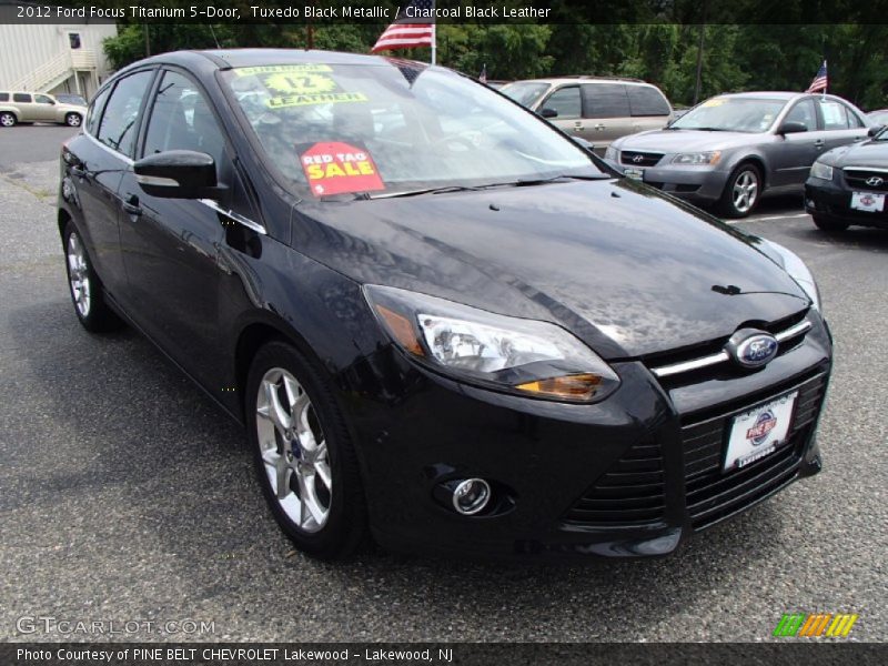 Tuxedo Black Metallic / Charcoal Black Leather 2012 Ford Focus Titanium 5-Door