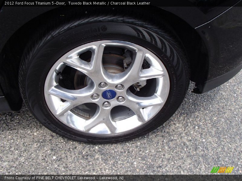 Tuxedo Black Metallic / Charcoal Black Leather 2012 Ford Focus Titanium 5-Door