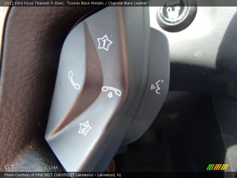 Tuxedo Black Metallic / Charcoal Black Leather 2012 Ford Focus Titanium 5-Door
