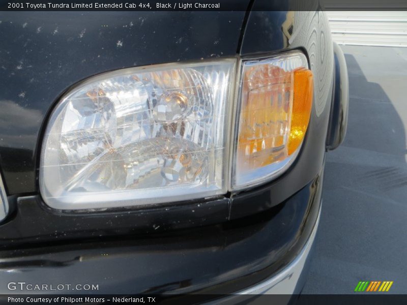 Black / Light Charcoal 2001 Toyota Tundra Limited Extended Cab 4x4