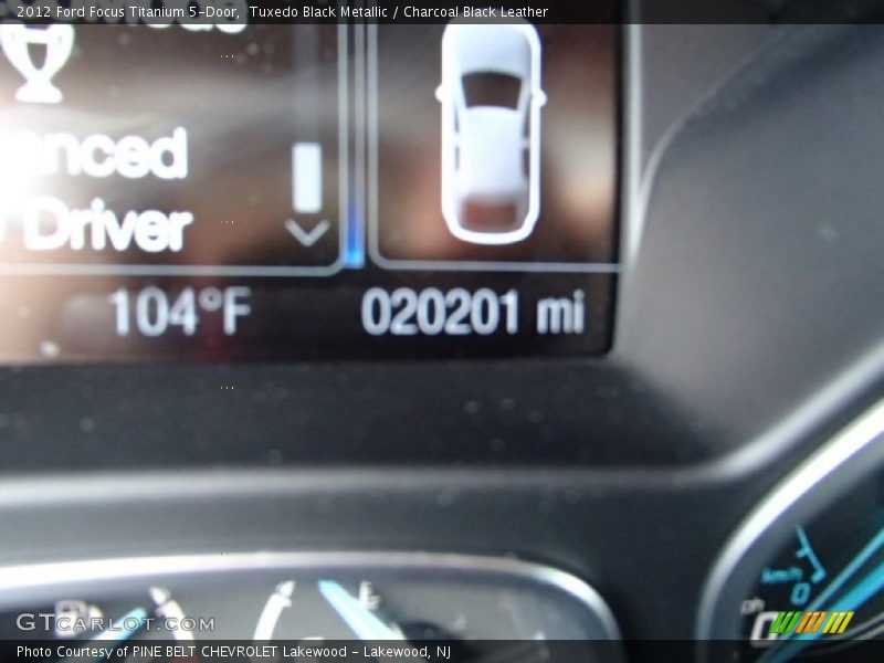 Tuxedo Black Metallic / Charcoal Black Leather 2012 Ford Focus Titanium 5-Door