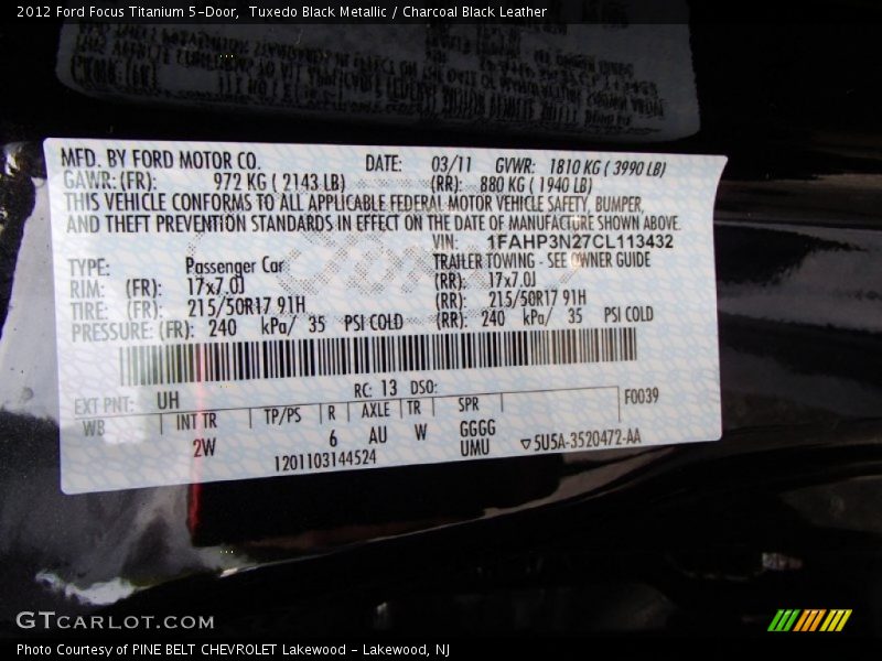 Tuxedo Black Metallic / Charcoal Black Leather 2012 Ford Focus Titanium 5-Door
