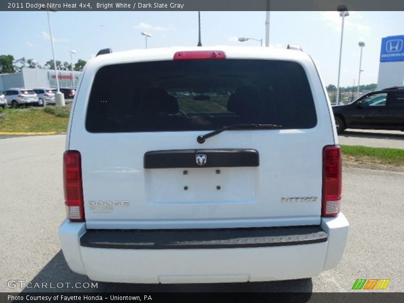 Bright White / Dark Slate Gray 2011 Dodge Nitro Heat 4x4