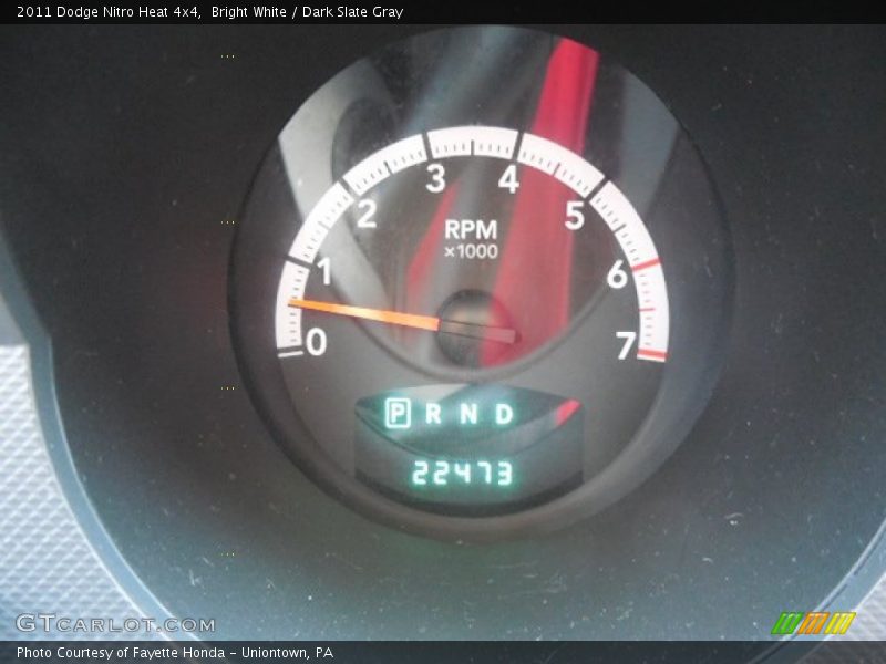Bright White / Dark Slate Gray 2011 Dodge Nitro Heat 4x4