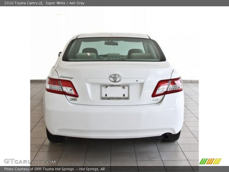 Super White / Ash Gray 2010 Toyota Camry LE