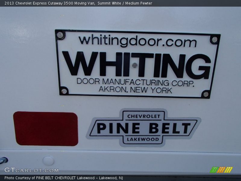 Summit White / Medium Pewter 2013 Chevrolet Express Cutaway 3500 Moving Van
