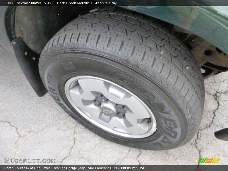 Dark Green Metallic / Graphite Gray 2004 Chevrolet Blazer LS 4x4