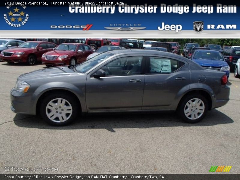 Tungsten Metallic / Black/Light Frost Beige 2013 Dodge Avenger SE